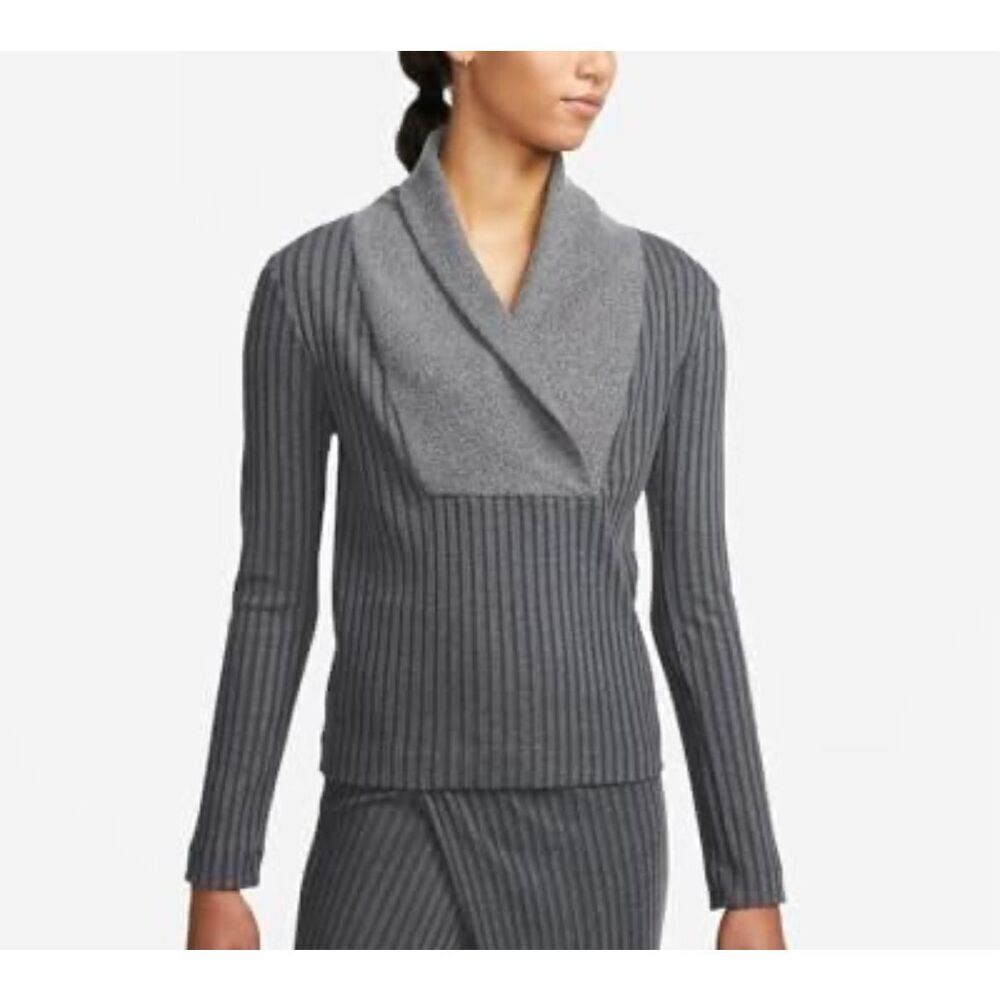 NIKE women’s Yoga Luxe Ribbed Cover Up Sweater gray size M